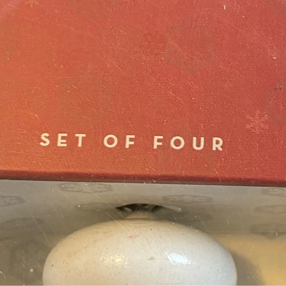 Williams Sonoma Nutcracker Set - White and Red Set Of Four New‎